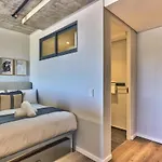 Secure, Fast Wifi, Communal Pool- Lone Ranger Lux!