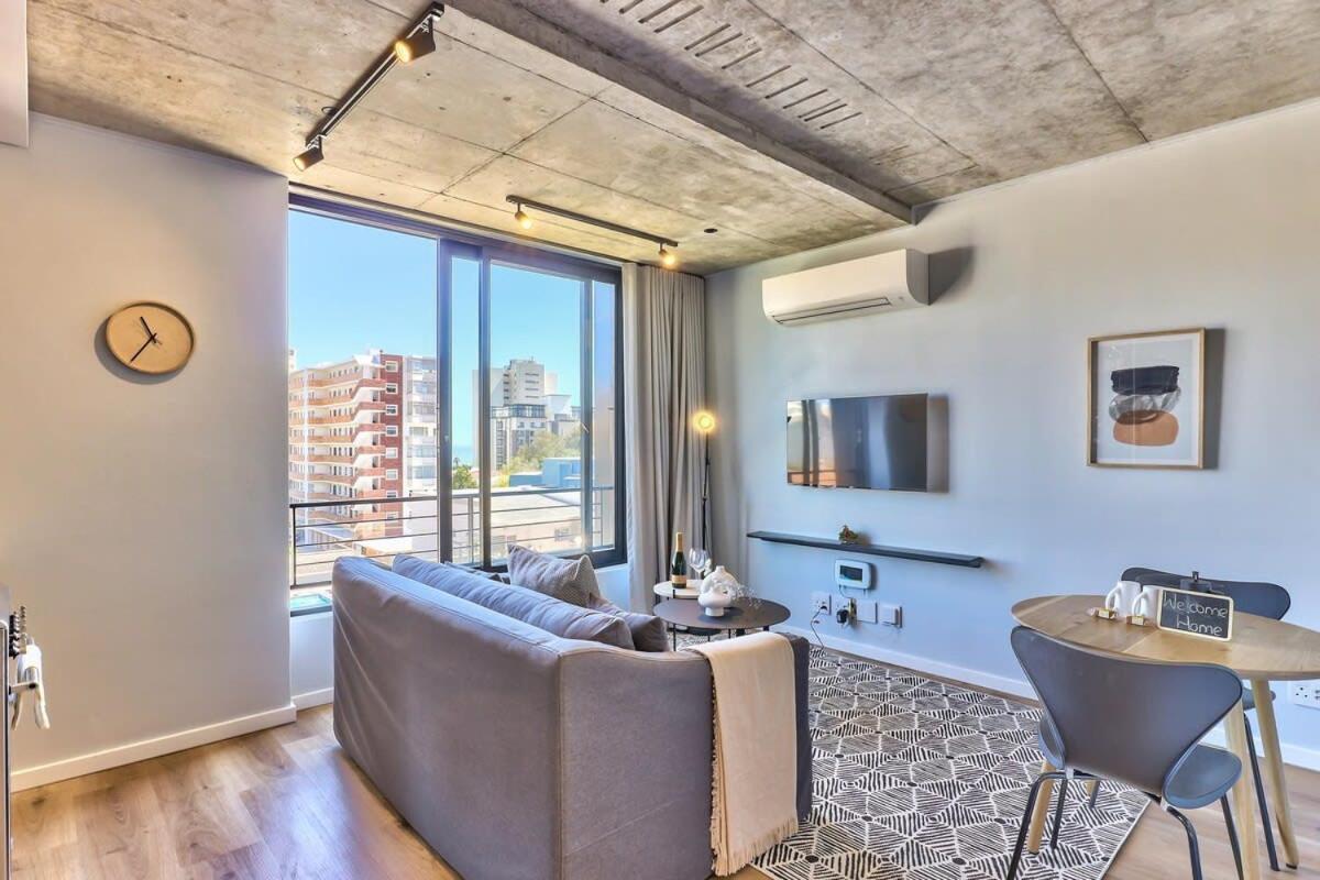 Secure, Fast Wifi, Communal Pool- Lone Ranger Lux! Cape Town