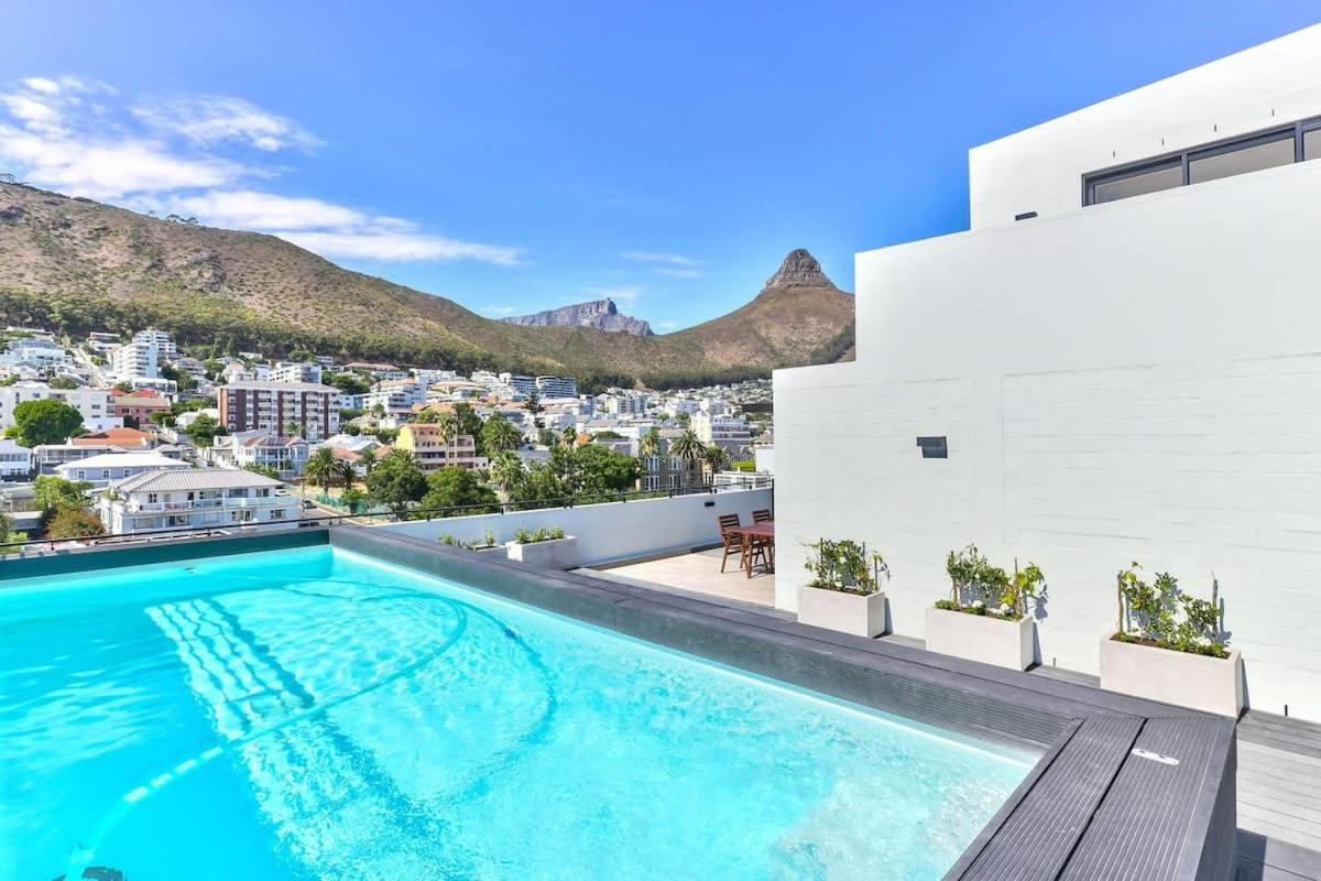 Apartment Secure, Fast Wifi, Communal Pool- Lone Ranger Lux! *
