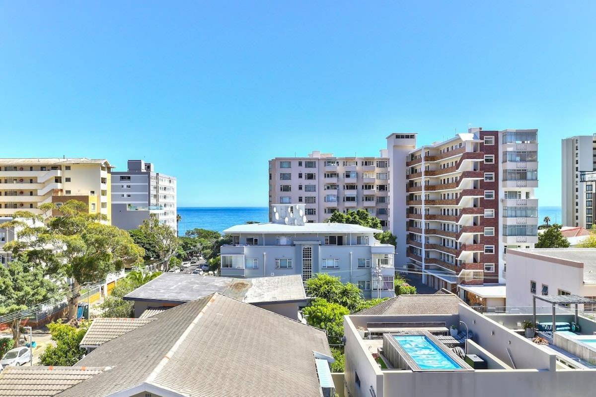 Apartment Secure, Fast Wifi, Communal Pool- Lone Ranger Lux! Cape Town